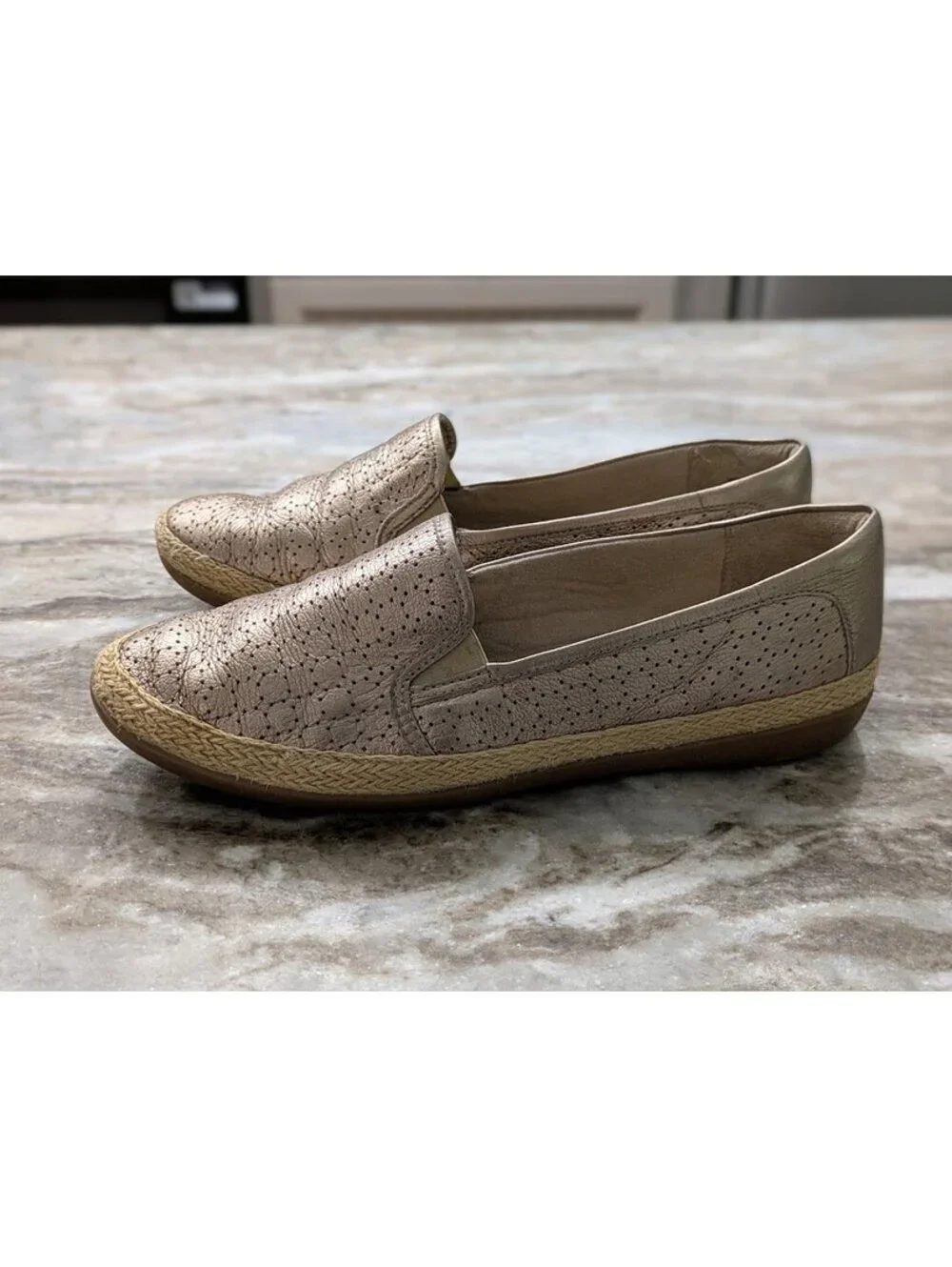 Clarks Gold Espadrille Slip‑On Shoes 8 W – Solar Bloom
